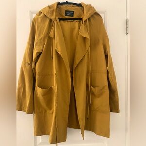 Light weight jacket with hood